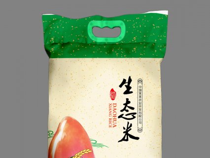 手提禮盒包裝設(shè)計和高端大米包裝設(shè)計的效果